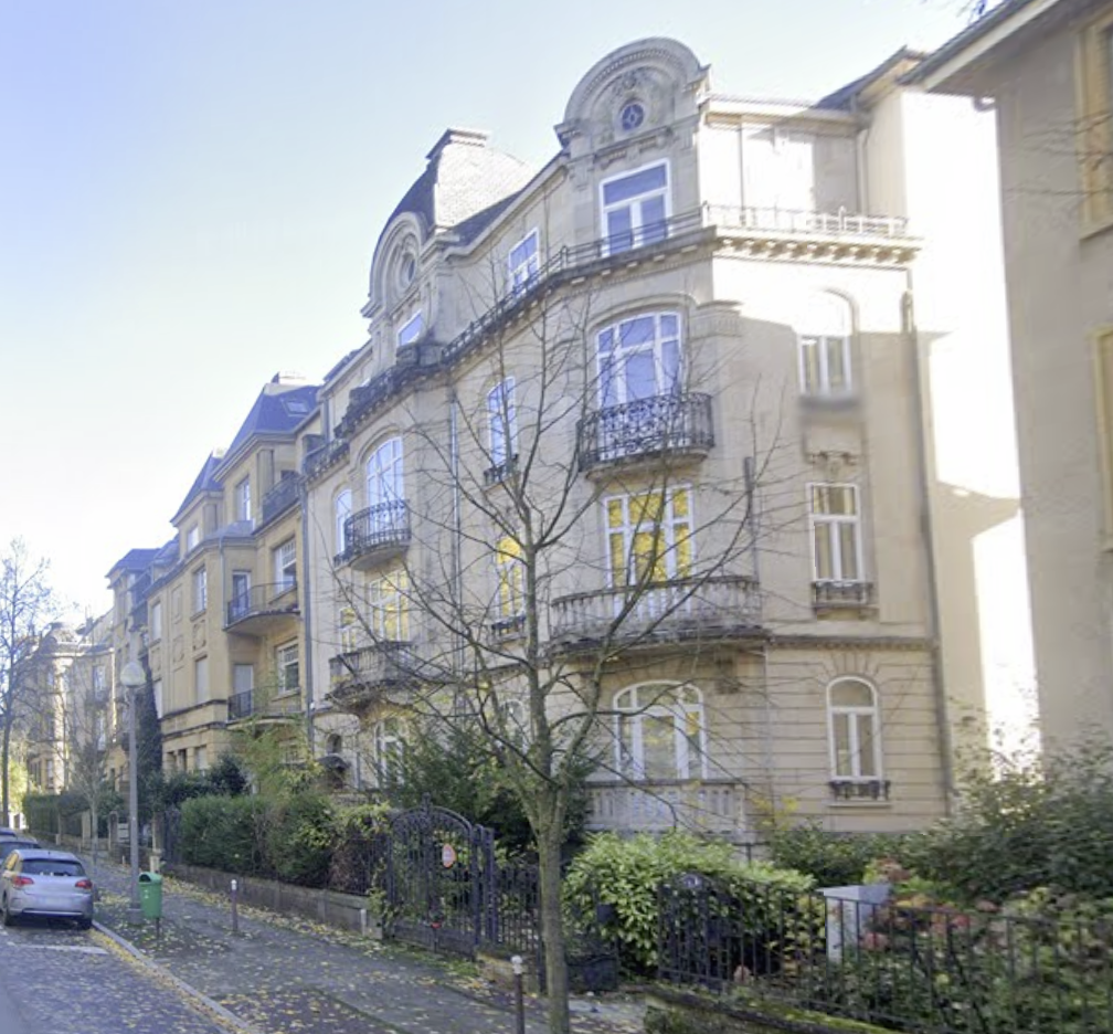 L'immeuble des douanes est localisé boulevard Clemenceau à Metz.