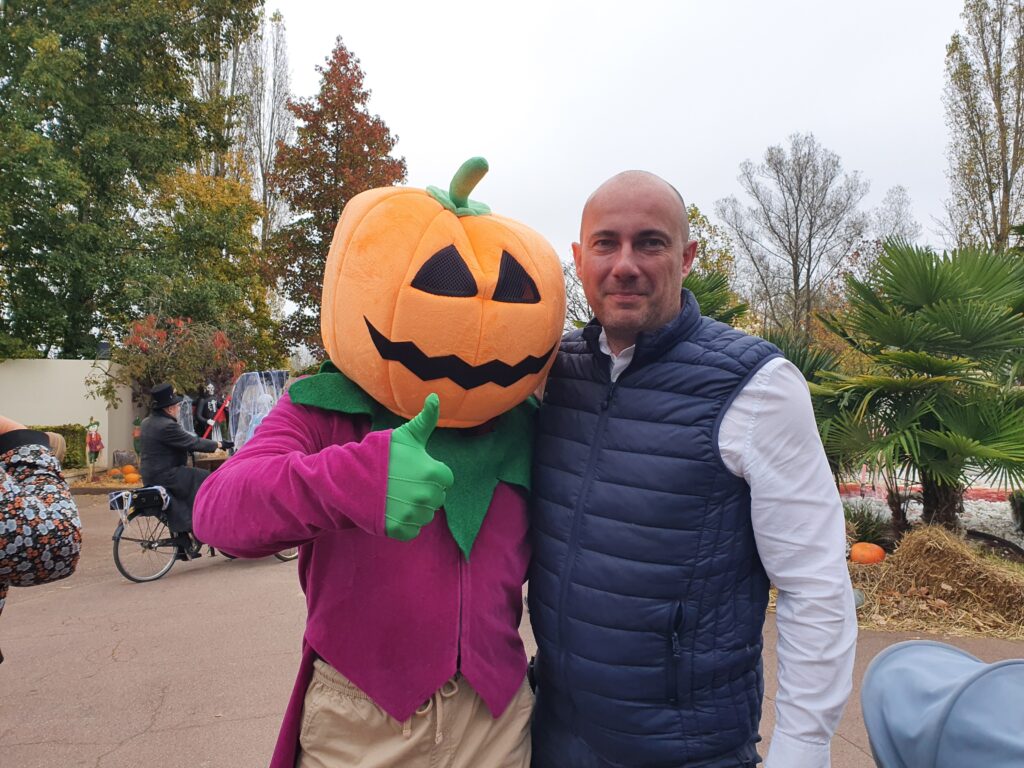 En 2024, Romain Seigneuret et ses &eacute;quipes ont mis le paquet pour f&ecirc;ter Halloween, d'autant que le parc ne sera pas ouvert au public pour c&eacute;l&eacute;brer No&euml;l.