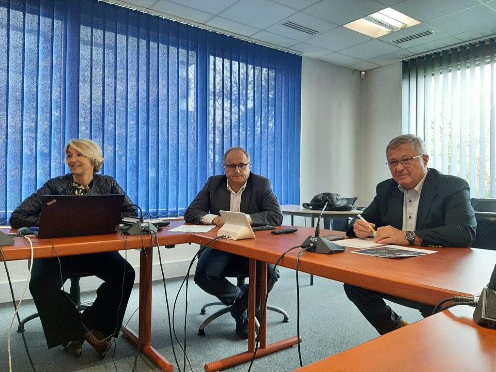 Ann-Katrin Bureau-Jégo, directrice de la communication de H2V, Alexis Martinez, directeur général H2V, Jean-Charles Louis, président de E-Log’in 4