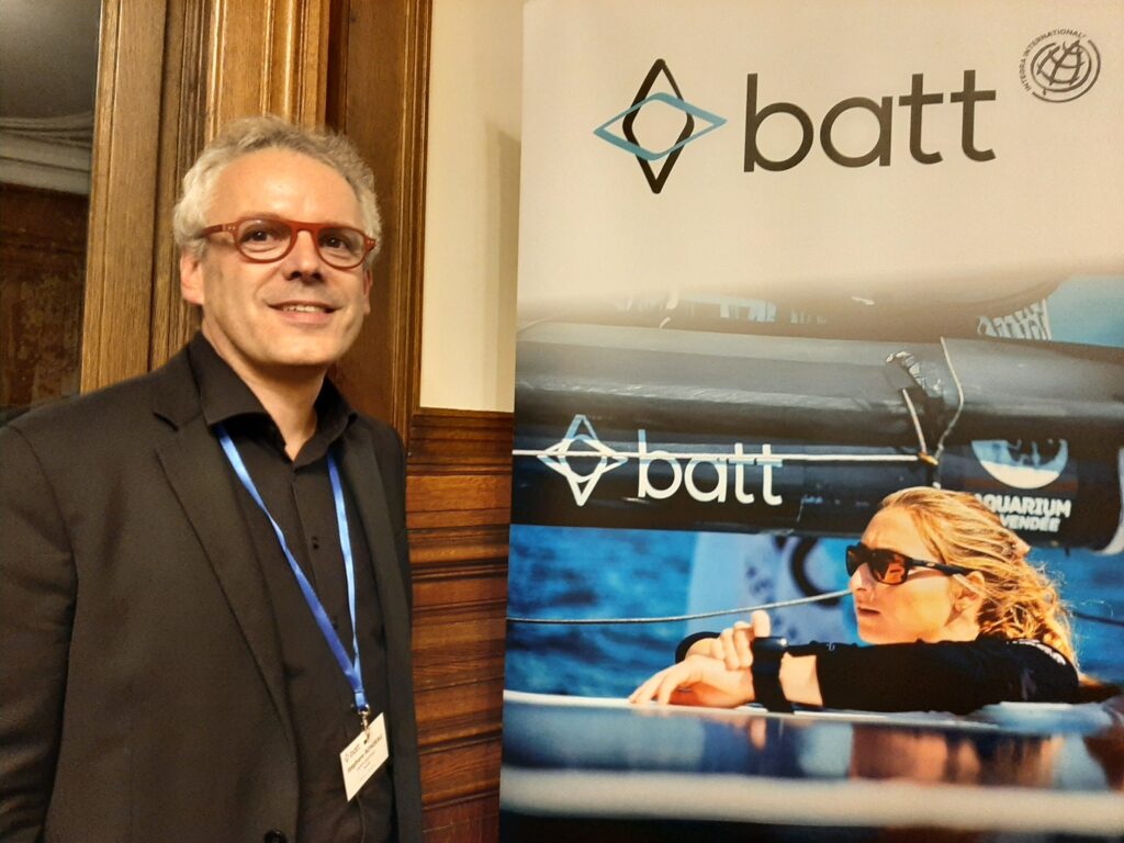 Le groupe lorrain est dans la course au Vendée Globe et sponsorise la révélation de la course, Violette Dorange, 23 ans.