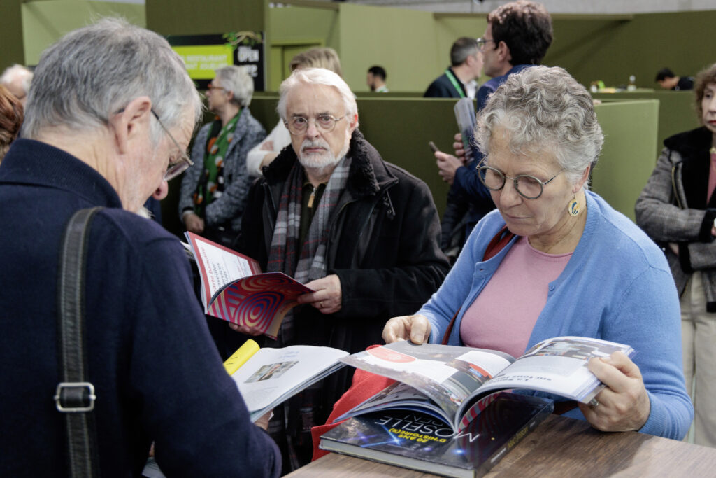 Nos abonnés découvrent le numéro Collector "Dans le mille".