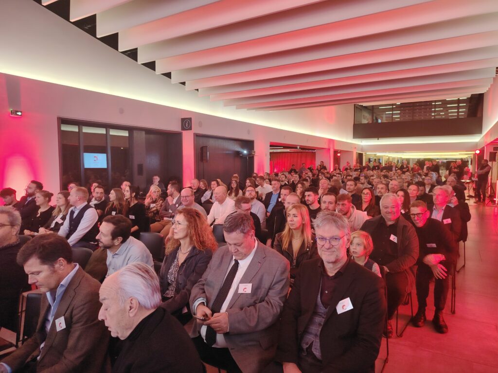 250 personnes, dont des décideurs et des élus ont participé à la cérémonie d'anniversaire de Costantini.