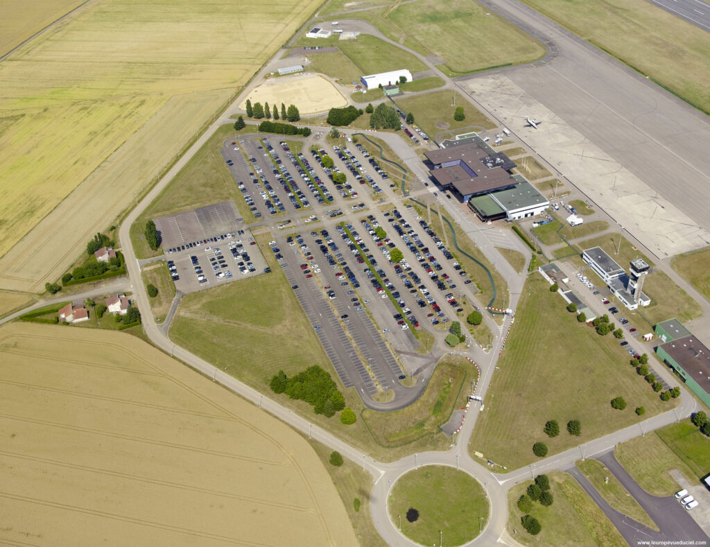 Au jeu des comparaisons, Lorraine Aéroport et ses 110 000 passagers ne tiennent pas.