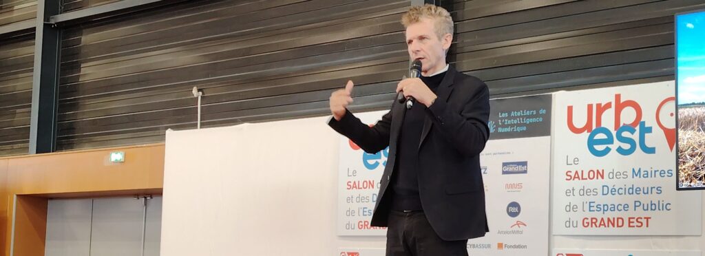 Gilles Babinet a tenu une conférence pendant plus d'une heure dans le cadre des ateliers de l'intelligence numérique.