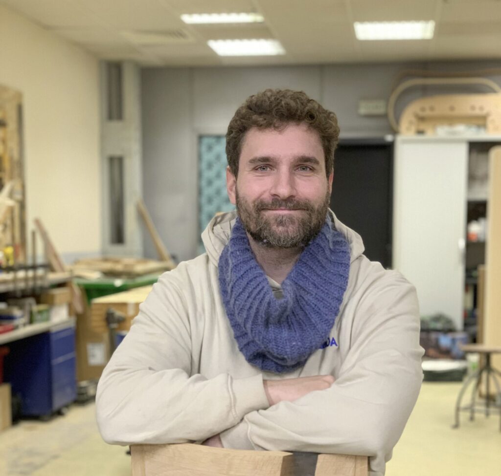 Sacha Tognolli, ébéniste d'art.